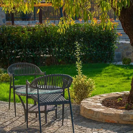 Neveda Mit Tennis Und Basketballplatz Villa Datca