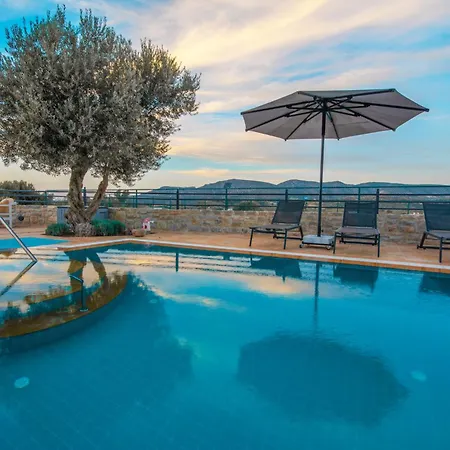 Villa Neveda Mit Tennis Und Basketballplatz