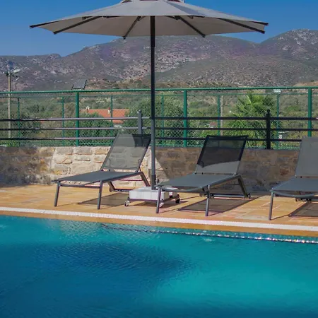 Villa Neveda Mit Tennis Und Basketballplatz Datca
