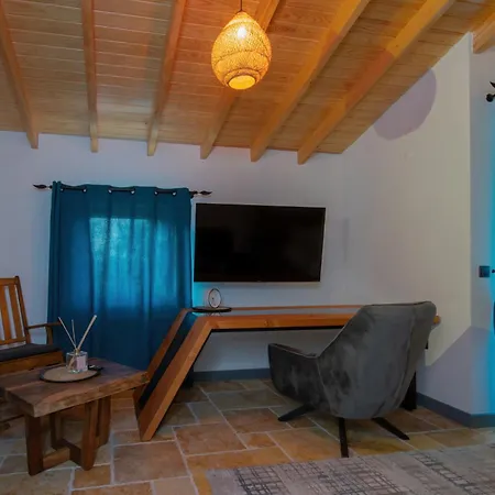 Villa Neveda Mit Tennis Und Basketballplatz Datca